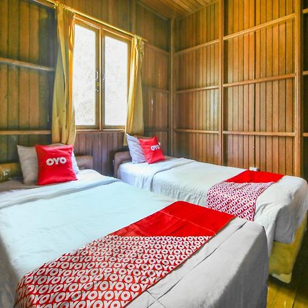 Oyo 3475 Villa Ex Mtq Pagaralam Eksteriør billede