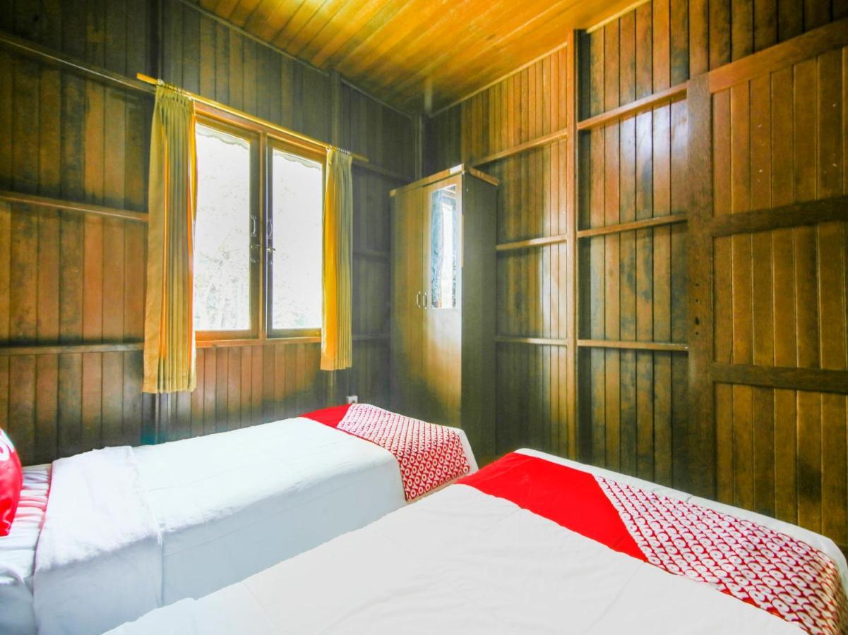 Oyo 3475 Villa Ex Mtq Pagaralam Eksteriør billede